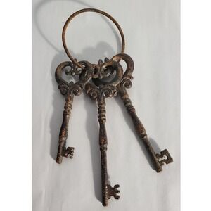 Antique Rustic Metal Skeleton Keys on Ring Decorative Home Decor Wall Hanging